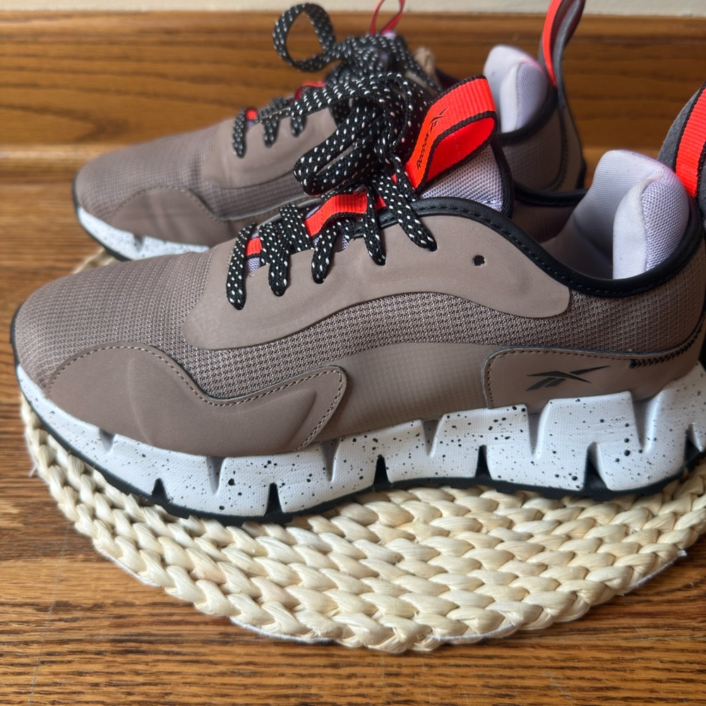 Reebok Taupe and Black Athletic Shoes 8